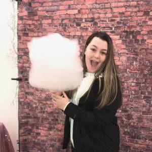 Meet your Posher, Kelli